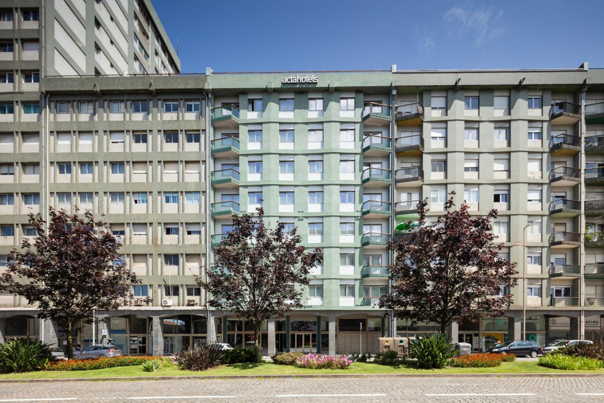 Acta The Clover Porto Exterior foto